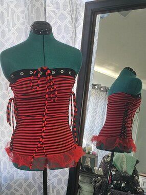 Sweet Love Goth‑Feminine Camisole Top – Size S